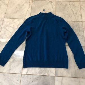 Prive Blue Washable Cashmere Mock TNeck L NWT